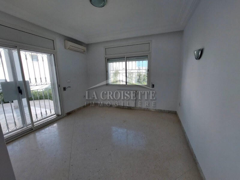 Villa S+4 avec piscine à Gammarth